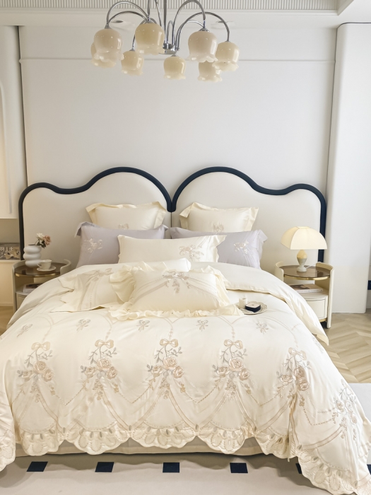 91家纺网 家纺一手货源 找家纺 品家居 2025新款长绒棉四件套-晨曦花语 晨曦花语-米白