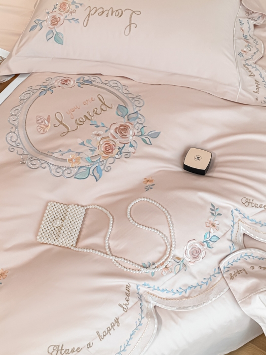 91家纺网 家纺一手货源 找家纺 总 品家居 2025新款长绒棉四件套-遇见你