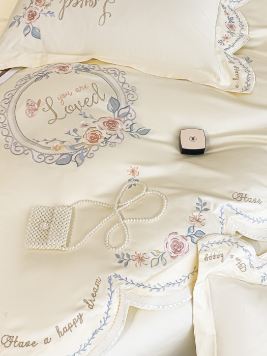 91家纺网 家纺一手货源 找家纺 品家居 2025新款长绒棉四件套-遇见你 遇见你-米白