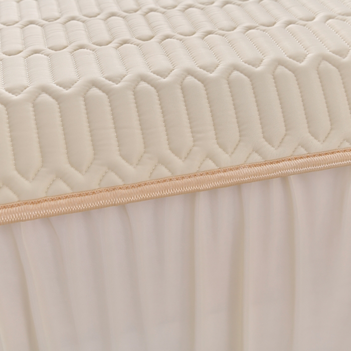 91家纺网 家纺一手货源 找家纺 诺梵家纺 2024新款0.5凉感丝乳胶凉席床裙款三件套 淡奶黄