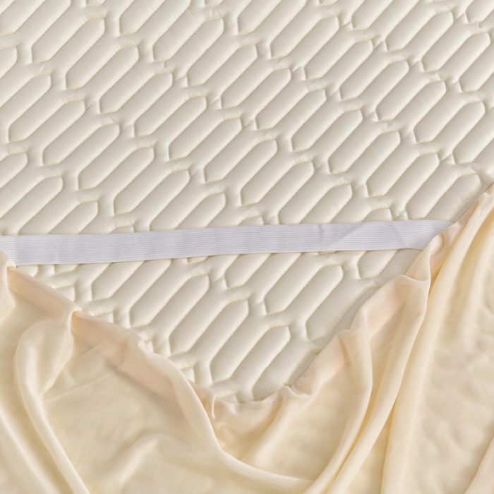 91家纺网 家纺一手货源 找家纺 诺梵家纺 2024新款0.5凉感丝乳胶凉席床裙款三件套 淡奶黄