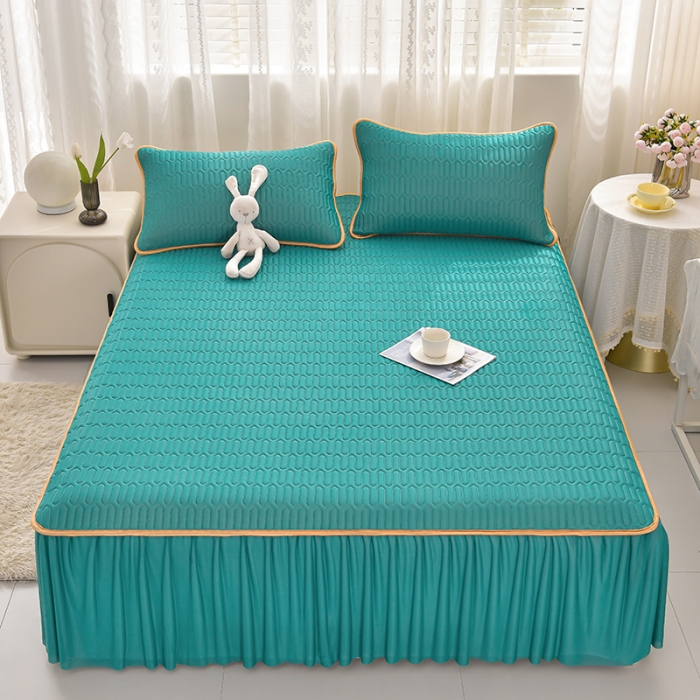 91家纺网 家纺一手货源 找家纺 诺梵家纺 2024新款0.5凉感丝乳胶凉席床裙款三件套 翡翠绿