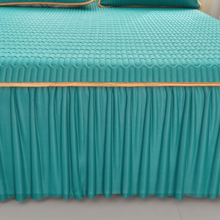 91家纺网 家纺一手货源 找家纺 诺梵家纺 2024新款0.5凉感丝乳胶凉席床裙款三件套 翡翠绿