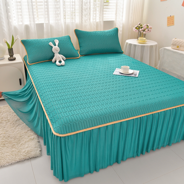 91家纺网 家纺一手货源 找家纺 诺梵家纺 2024新款0.5凉感丝乳胶凉席床裙款三件套 翡翠绿