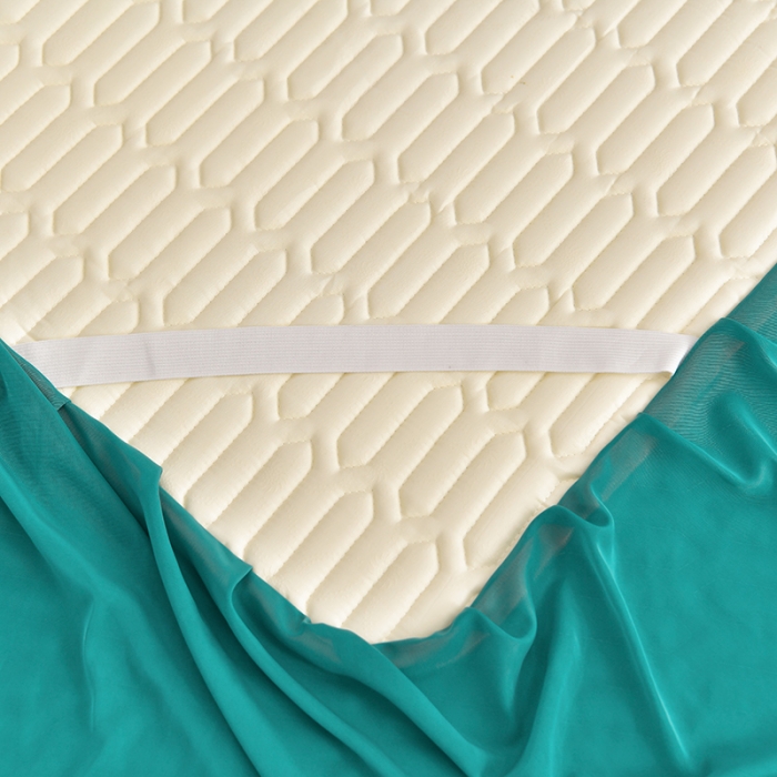 91家纺网 家纺一手货源 找家纺 诺梵家纺 2024新款0.5凉感丝乳胶凉席床裙款三件套 翡翠绿