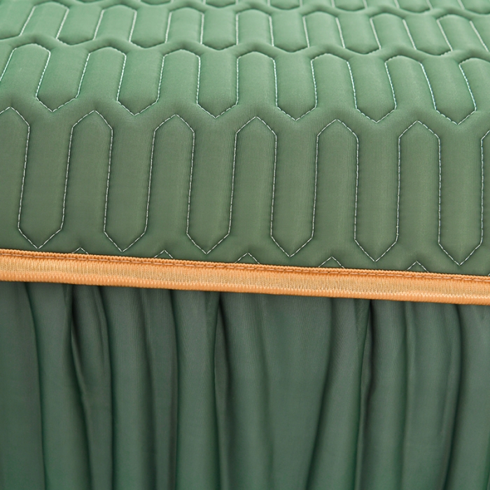 91家纺网 家纺一手货源 找家纺 诺梵家纺 2023新款0.5凉感丝乳胶凉席床裙款三件套 军绿色