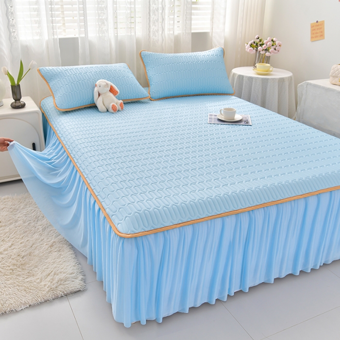 91家纺网 家纺一手货源 找家纺 诺梵家纺 2024新款0.5凉感丝乳胶凉席床裙款三件套 水湖蓝