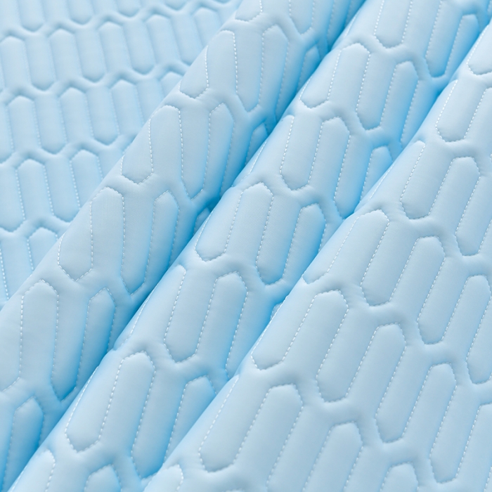 91家纺网 家纺一手货源 找家纺 诺梵家纺 2024新款0.5凉感丝乳胶凉席床裙款三件套 水湖蓝