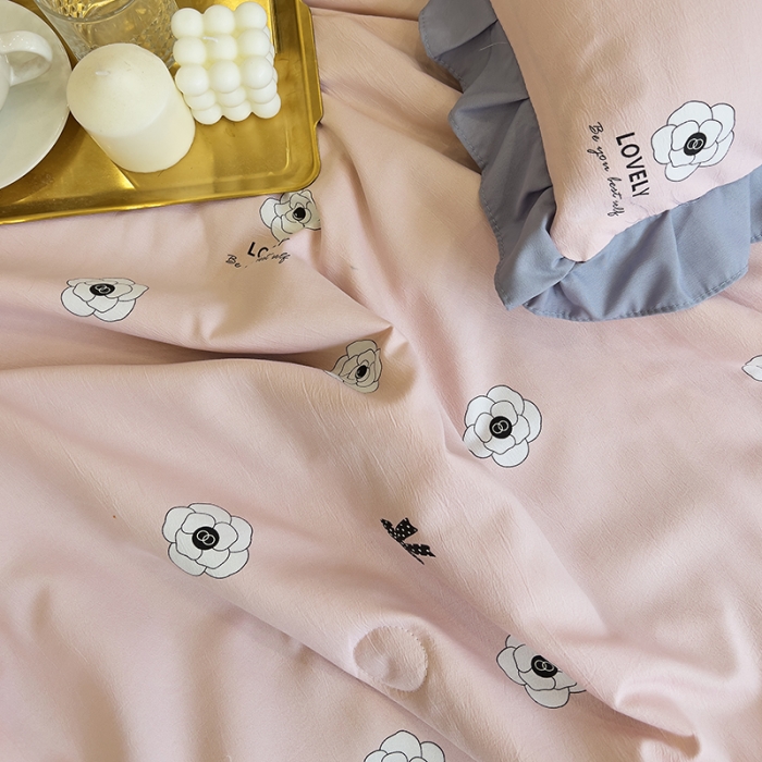 91家纺网 家纺一手货源 找家纺 梦莱斯 2023新款水洗棉麻印花夏被四件套 山茶花粉