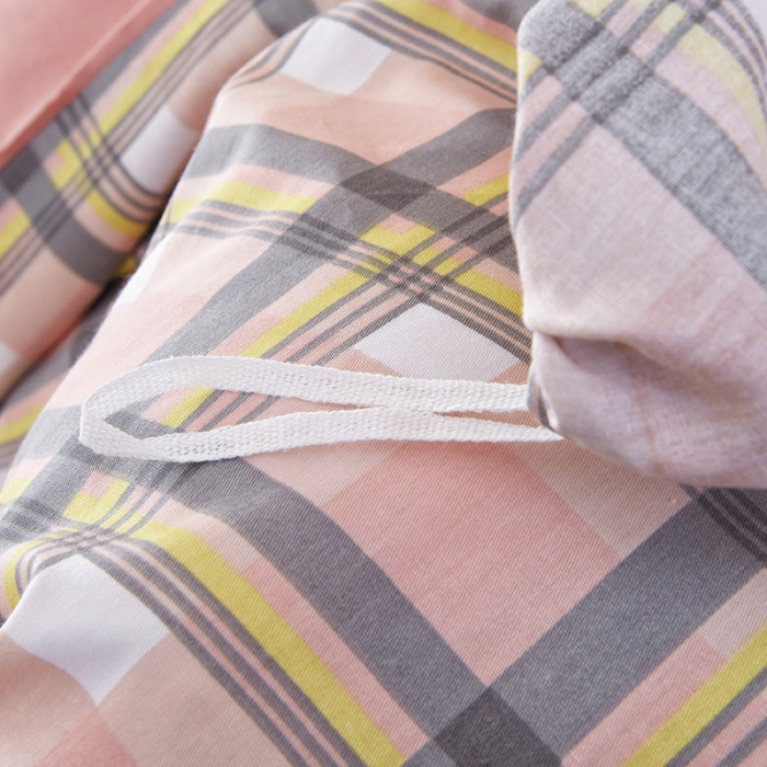 91家纺网 家纺一手货源 找家纺 棉造 2023新款13372纯棉学生宿舍上下床套件全棉三件套六件套 简格~粉-MZ