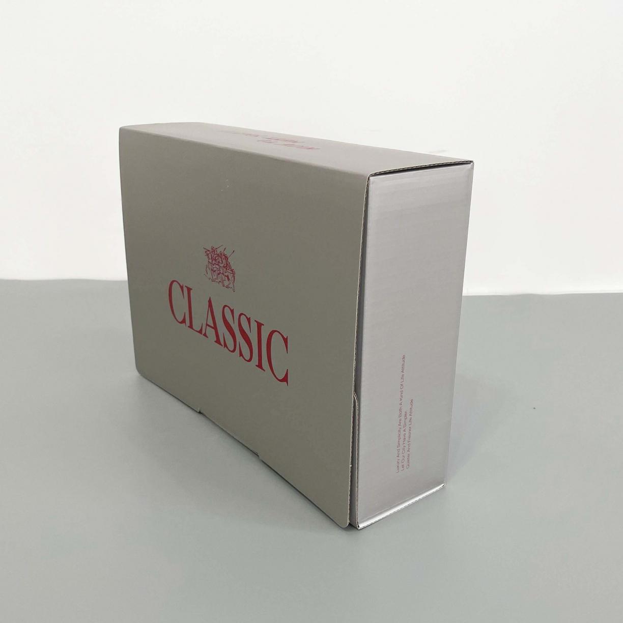 91家纺网 家纺一手货源 找家纺 森林包装 CLASSIC灰色礼盒