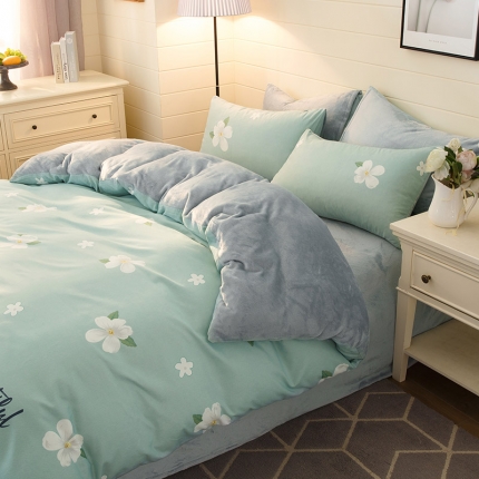 91家纺网 家纺一手货源 找家纺 凯儿家纺时尚法莱绒三件四件套牛奶雕花水晶绒