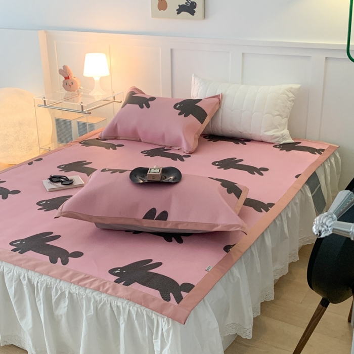 91家纺网 家纺一手货源 找家纺 昔可 2023新款高端数码冰藤席床席款凉席 blackpink 兔