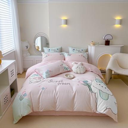 91家纺网 家纺一手货源 找家纺 （总）曼布缇 2025新款A类60s全棉华夫格水洗棉贴布绣花四件套