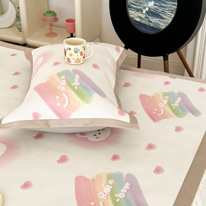 91家纺网 家纺一手货源 找家纺 昔可 2023新款高端数码冰藤席床席款凉席 彩虹兔