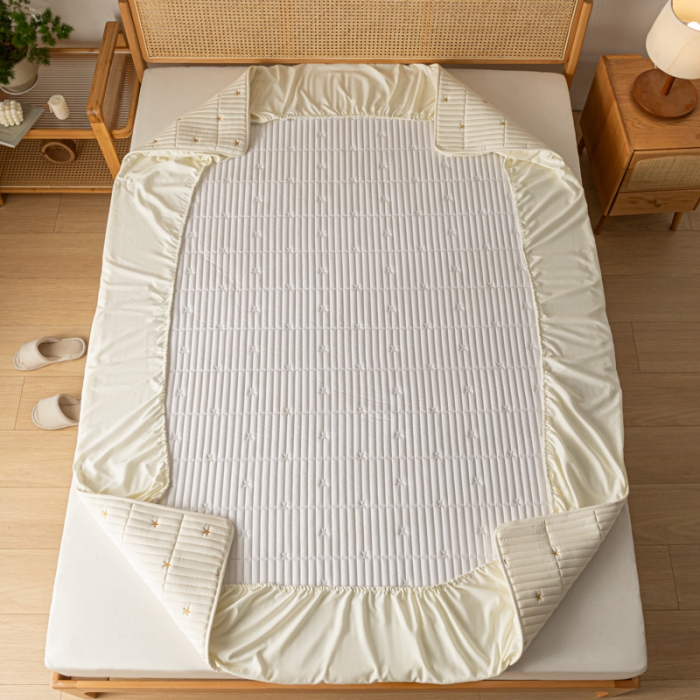 91家纺网 家纺一手货源 找家纺 芬晴 2023新款A类抗菌大豆夹棉床笠 星河-米白