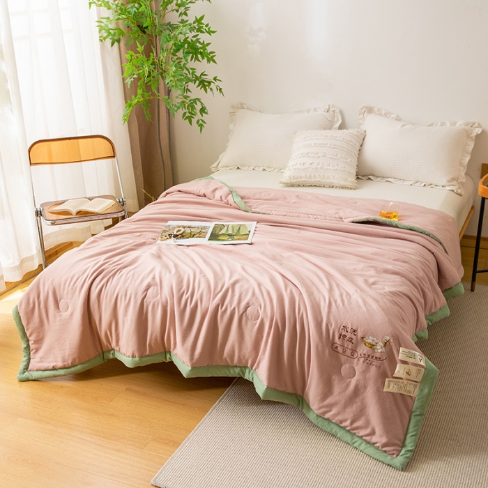 91家纺网 家纺一手货源 找家纺 钰博 2023新款水洗棉棉麻大豆夏被 豆沙粉