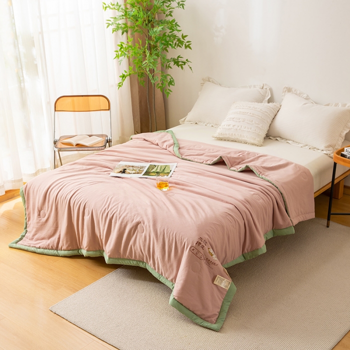 91家纺网 家纺一手货源 找家纺 钰博 2023新款水洗棉棉麻大豆夏被 豆沙粉