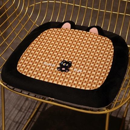 91家纺网 家纺一手货源 找家纺 仟亿莱 2023新款 大眼仔冰藤马蹄形记忆棉坐垫 大眼记忆猫