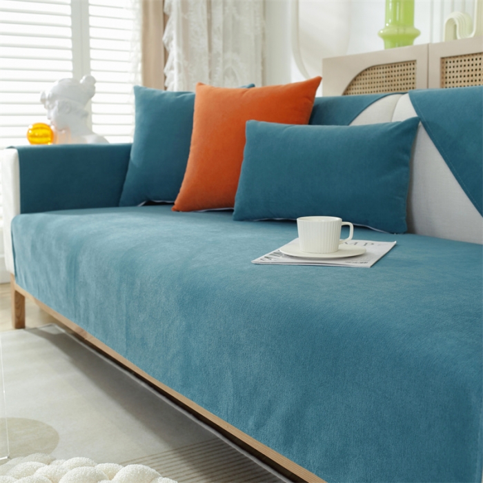 91家纺网 家纺一手货源 找家纺 共鸣 2023新款 钻石绒沙发垫 钻石绒绿色