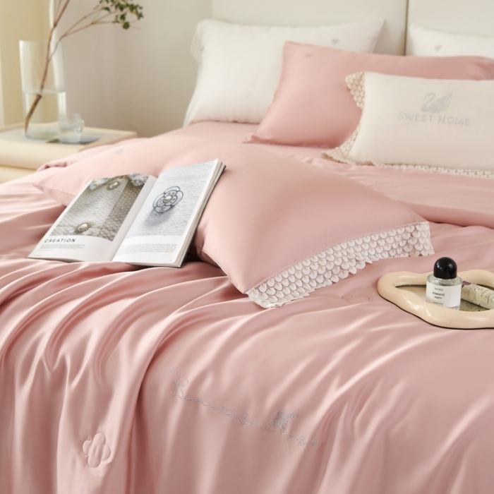 91家纺网 家纺一手货源 找家纺 榻尚家居 2023新款60支法式蕾丝天丝夏被四件套 法式 粉