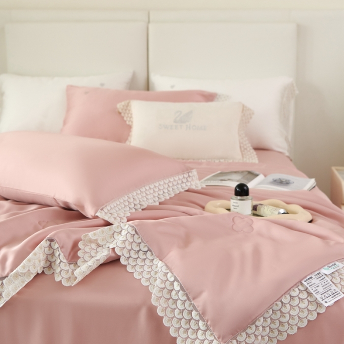 91家纺网 家纺一手货源 找家纺 榻尚家居 2023新款60支法式蕾丝天丝夏被四件套 法式 粉