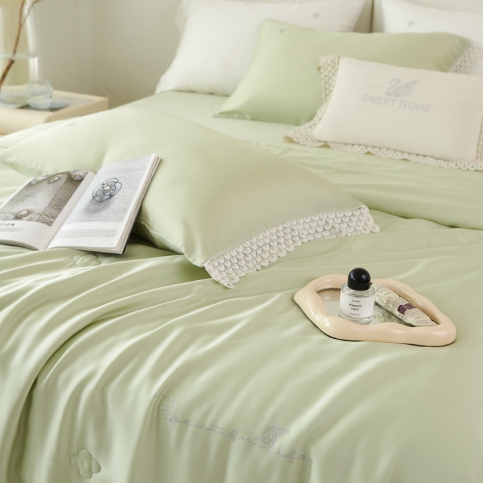 91家纺网 家纺一手货源 找家纺 榻尚家居 2023新款60支法式蕾丝天丝夏被四件套 法式 绿