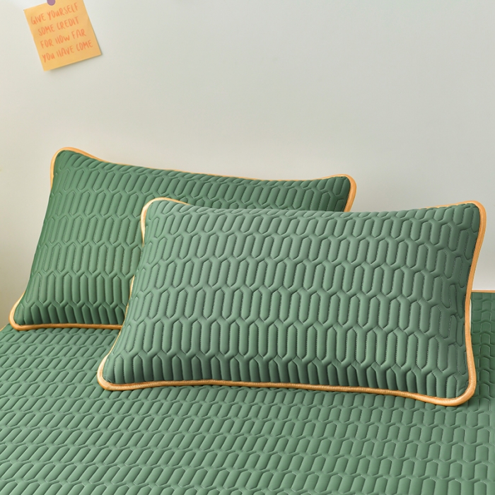 91家纺网 家纺一手货源 找家纺 民新 2023新款0.5加厚乳胶A类凉感丝乳胶床裙凉席 军绿