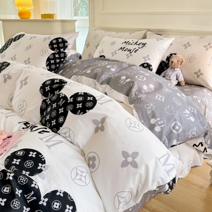 91家纺网 家纺一手货源 找家纺 总星巴k家纺 2023新款全棉13372花卉印花简约卡通款多规格四件套