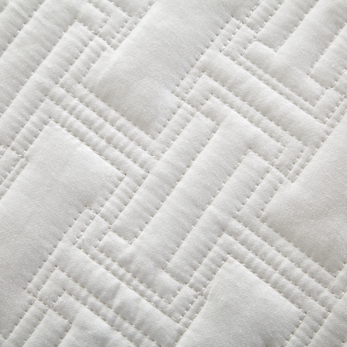 91家纺网 家纺一手货源 找家纺 优乐2023新款唐顿夹棉枕头套 唐顿-情迷白