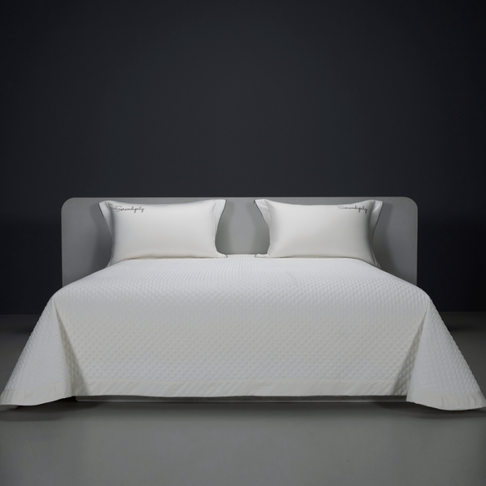 91家纺网 家纺一手货源 找家纺 缔缦 2023新款定织新布种S120系列四件套 贵族白