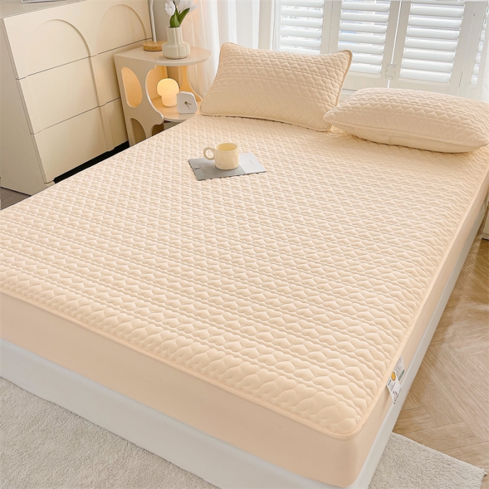 91家纺网 家纺一手货源 找家纺 雯豆家纺 2023新款高克重磨毛夹棉床笠纯色水洗棉床垫保护套 爱心款床笠-奶咖