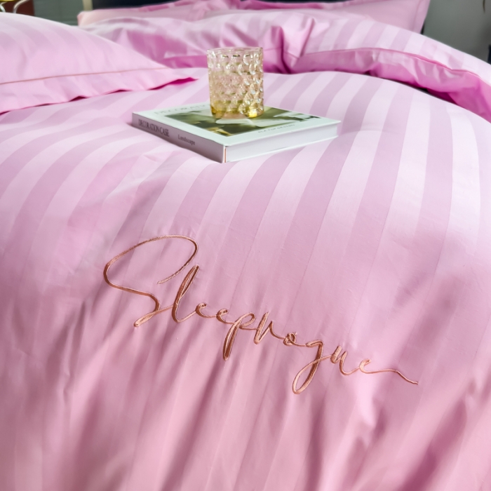 91家纺网 家纺一手货源 找家纺 慕尚 2025新款60支长绒棉提花条纹系列四件套 条纹粉色