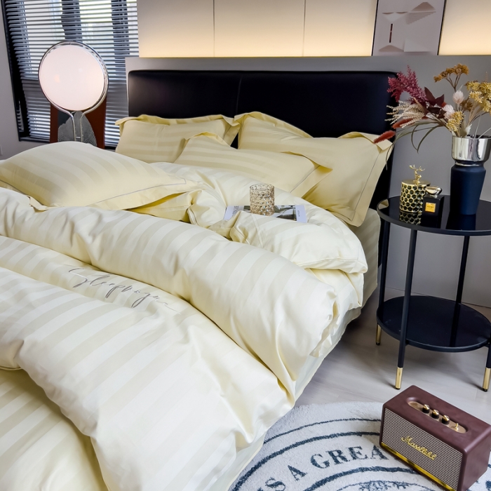 91家纺网 家纺一手货源 找家纺 慕尚 2025新款60支长绒棉提花条纹系列四件套 条纹米黄