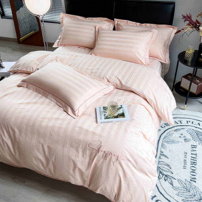 91家纺网 家纺一手货源 找家纺 慕尚 2025新款60支长绒棉提花条纹系列四件套 条纹浅玉