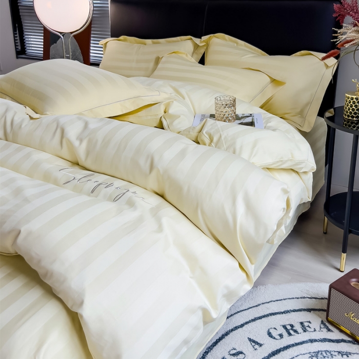 91家纺网 家纺一手货源 找家纺 慕尚 2025新款60支长绒棉提花条纹系列四件套 条纹米黄