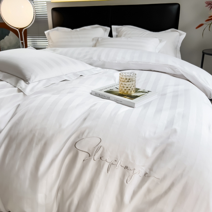 91家纺网 家纺一手货源 找家纺 慕尚 2025新款60支长绒棉提花条纹系列单品被套 条纹白色