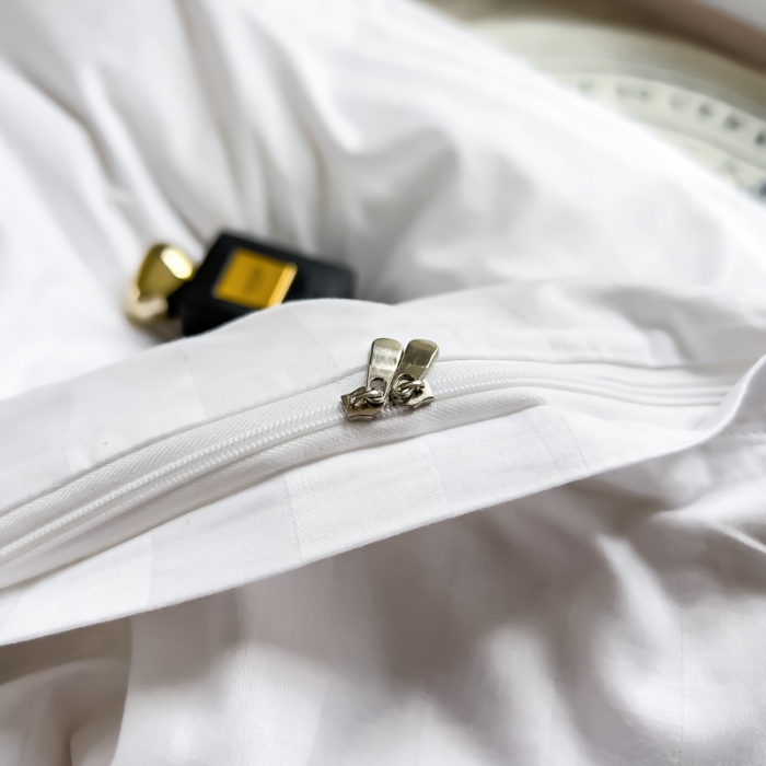 91家纺网 家纺一手货源 找家纺 慕尚 2025新款60支长绒棉提花条纹系列单品被套 条纹白色