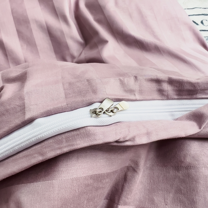 91家纺网 家纺一手货源 找家纺 慕尚 2025新款60支长绒棉提花条纹系列单品被套 条纹豆沙