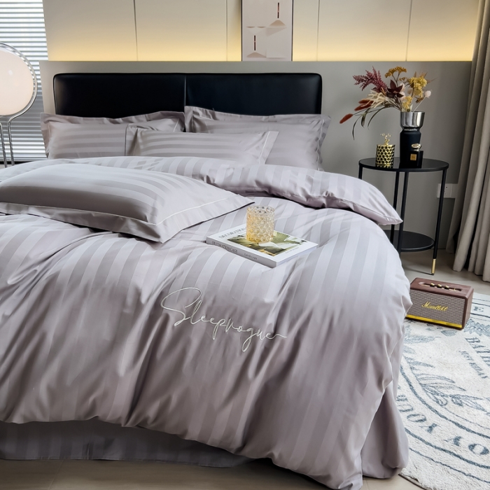 91家纺网 家纺一手货源 找家纺 慕尚 2025新款60支长绒棉提花条纹系列单品被套 条纹灰色