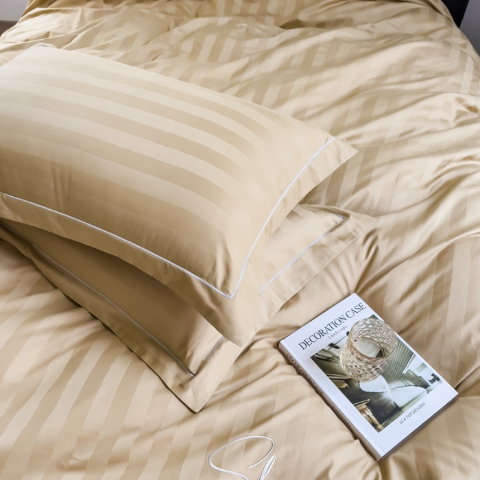 91家纺网 家纺一手货源 找家纺 慕尚 2025新款60支长绒棉提花条纹系列单品被套 条纹卡其