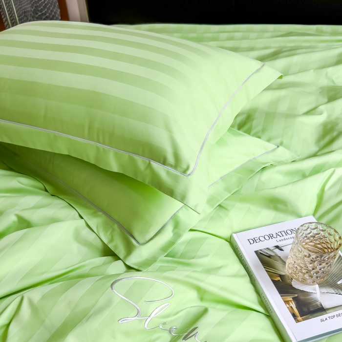 91家纺网 家纺一手货源 找家纺 慕尚 2025新款60支长绒棉提花条纹系列单品被套 条纹浅绿