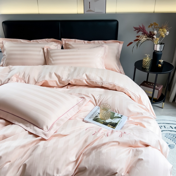 91家纺网 家纺一手货源 找家纺 慕尚 2025新款60支长绒棉提花条纹系列单品被套 条纹浅玉