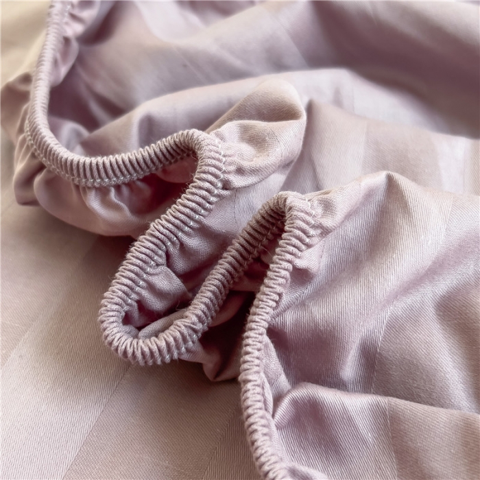 91家纺网 家纺一手货源 找家纺 慕尚 2025新款60支长绒棉提花条纹系列单品床笠 条纹豆沙