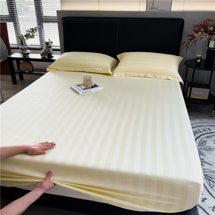 91家纺网 家纺一手货源 找家纺 慕尚 2025新款60支长绒棉提花条纹系列单品床笠 条纹米黄