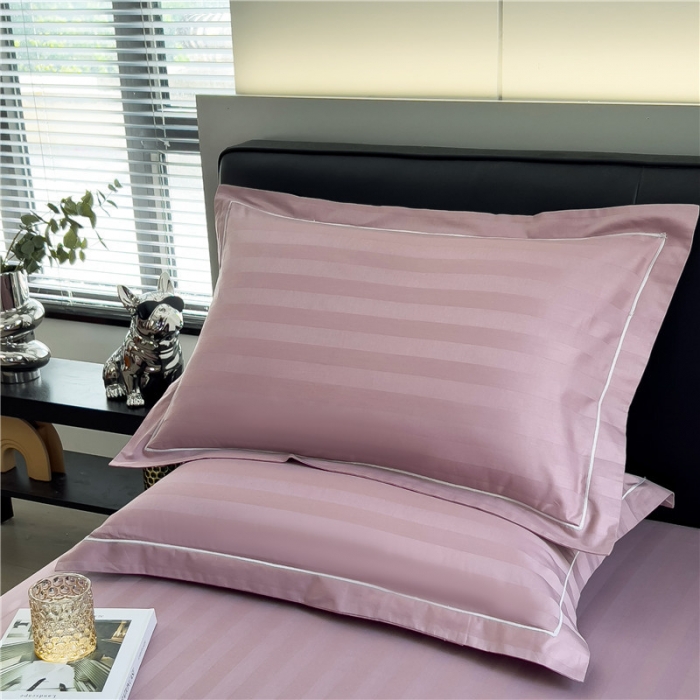 91家纺网 家纺一手货源 找家纺 慕尚 2025新款60支长绒棉提花条纹系列单品枕套 条纹豆沙