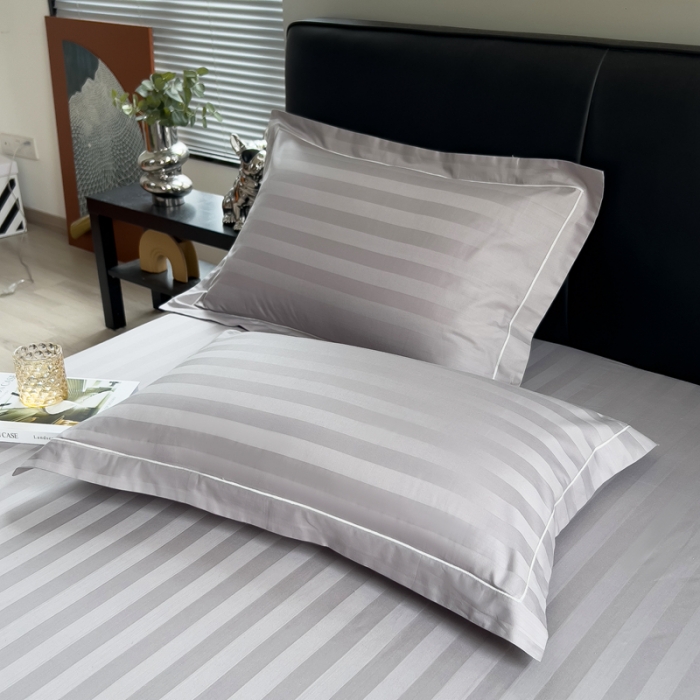 91家纺网 家纺一手货源 找家纺 慕尚 2025新款60支长绒棉提花条纹系列单品枕套 条纹灰色