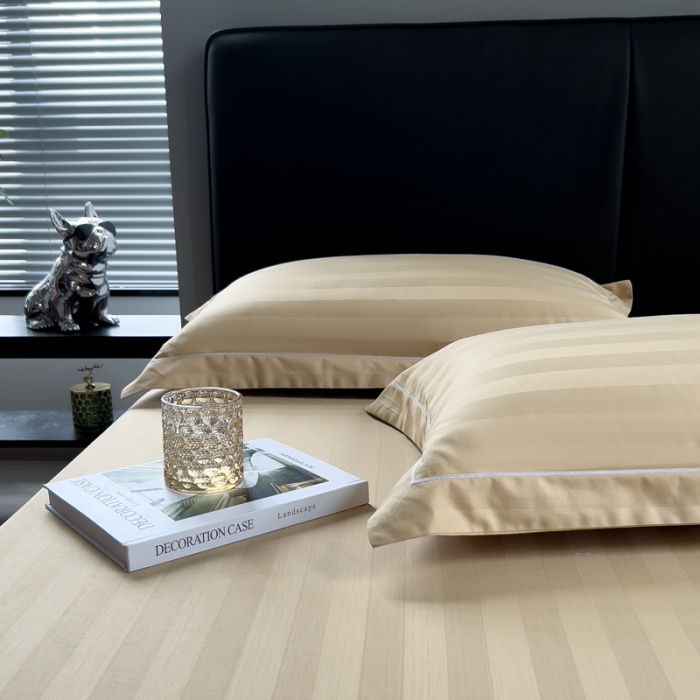 91家纺网 家纺一手货源 找家纺 慕尚 2025新款60支长绒棉提花条纹系列单品枕套 条纹卡其