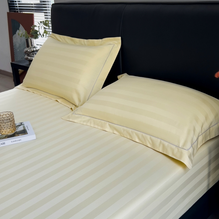 91家纺网 家纺一手货源 找家纺 慕尚 2025新款60支长绒棉提花条纹系列单品枕套 条纹米黄