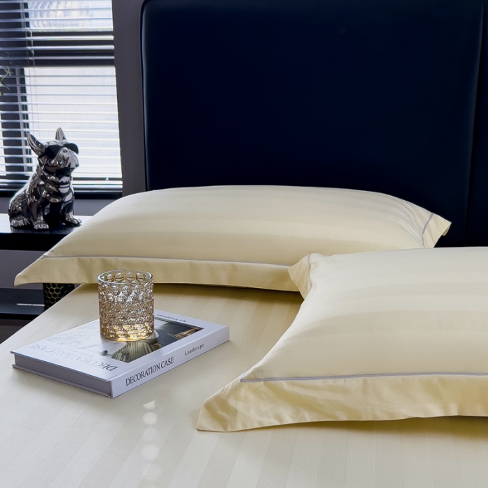 91家纺网 家纺一手货源 找家纺 慕尚 2025新款60支长绒棉提花条纹系列单品枕套 条纹米黄